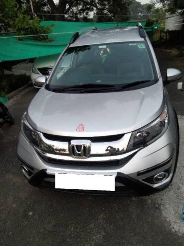 https://images10.gaadi.com/usedcar_image/4323288/original/processed_9eb4d7dc-d410-4f7d-977a-6ad125e50519.jpg?imwidth=6402