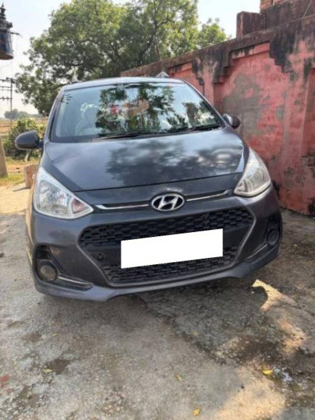 https://images10.gaadi.com/usedcar_image/4323317/original/processed_ff4bf9eb-43f8-4ef8-89d4-df06dfd4a78c.jpg?imwidth=6400