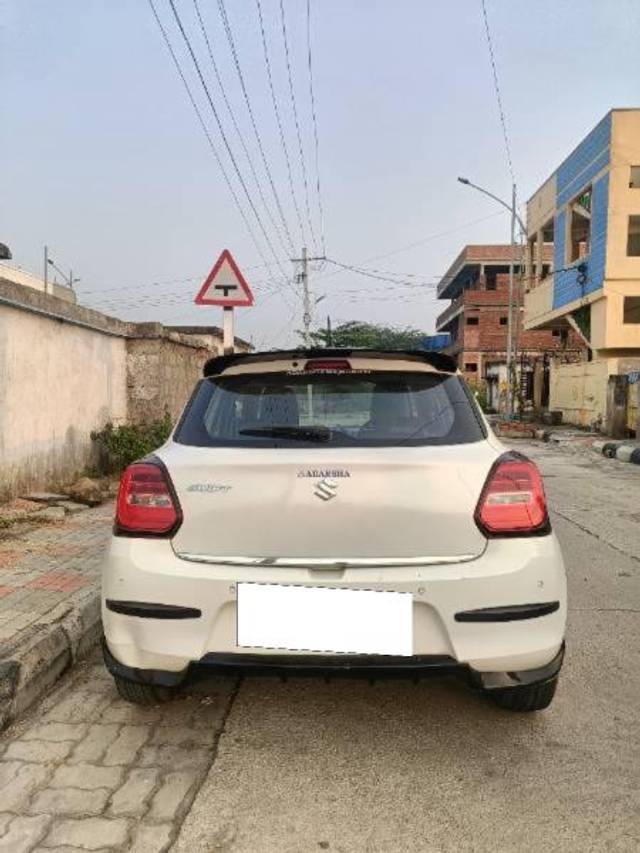 https://images10.gaadi.com/usedcar_image/4323646/original/processed_2e9ba47d-c557-4f4a-aca5-63cb2d553665.jpg?imwidth=6402