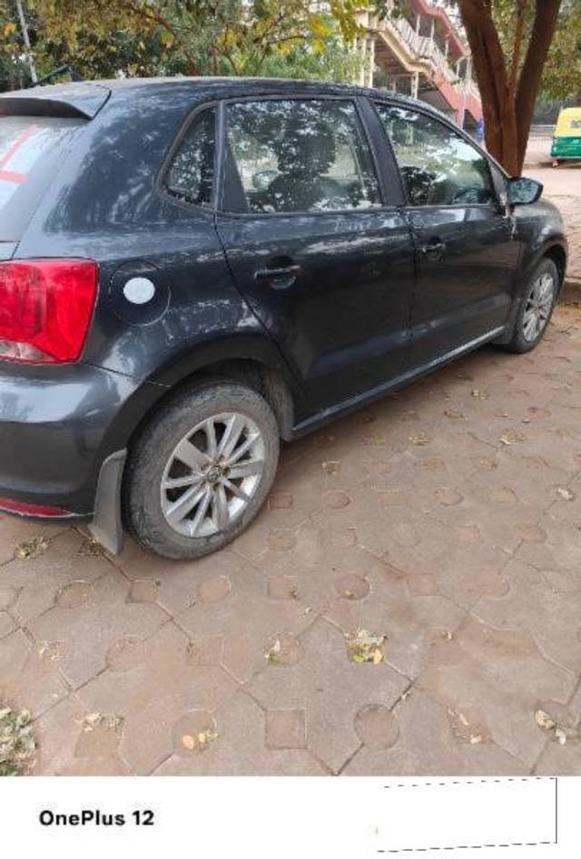 https://images10.gaadi.com/usedcar_image/4323673/original/processed_2d8de24a-b5b6-4080-a19e-4af0b4f7af8b.jpg?imwidth=6401