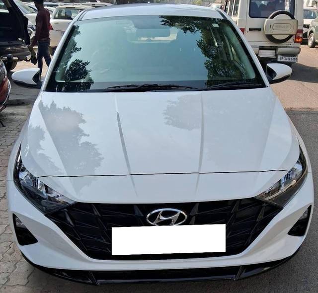 https://images10.gaadi.com/usedcar_image/4323694/original/processed_6c2302cd2d196a020b77fdda88d07d3f.jpg?imwidth=6400