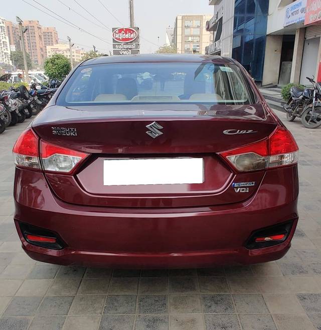 https://images10.gaadi.com/usedcar_image/4323698/original/processed_50ca297d043e8129c0dfb3e612bcf7d0.jpg?imwidth=6402