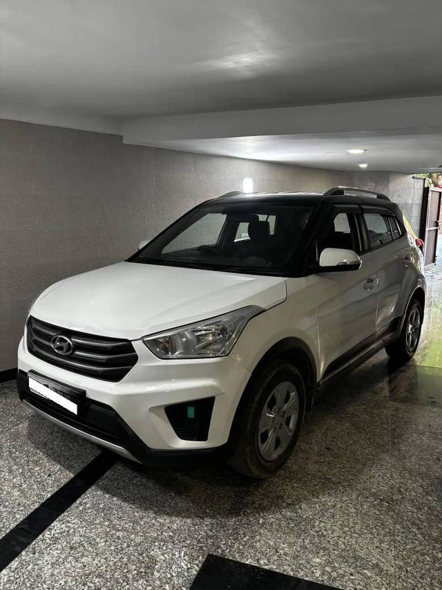 https://images10.gaadi.com/usedcar_image/4323771/original/processed_721f51d65abb0a5b60da9e1b23393f01.jpg?imwidth=6402