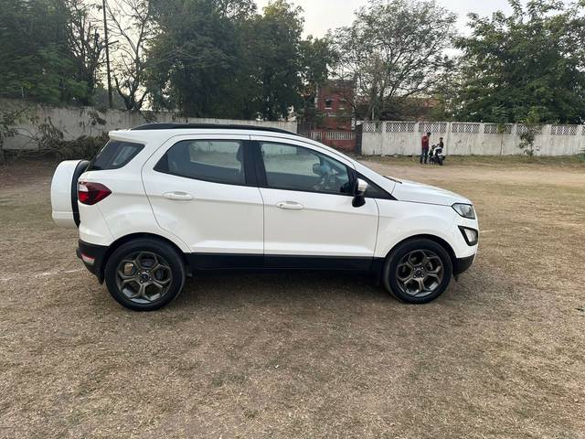 https://images10.gaadi.com/usedcar_image/4323809/original/bb030fc8f08a81b0ae22acc3eb17f2da.jpg?imwidth=6401