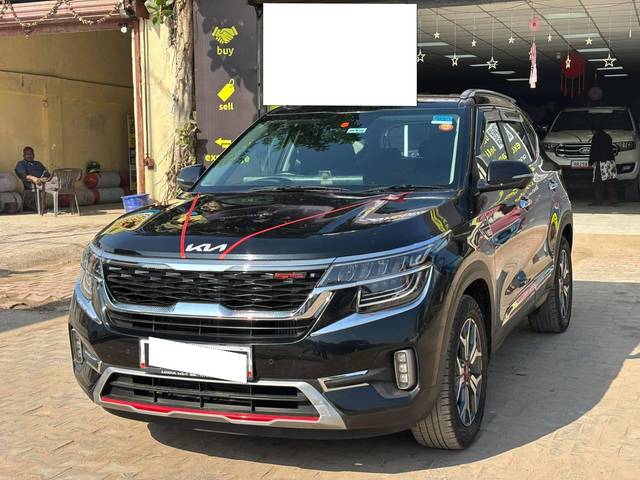 https://images10.gaadi.com/usedcar_image/4323819/original/processed_98d28e5e786030f77f73d6006eaa24c5.jpg?imwidth=6401