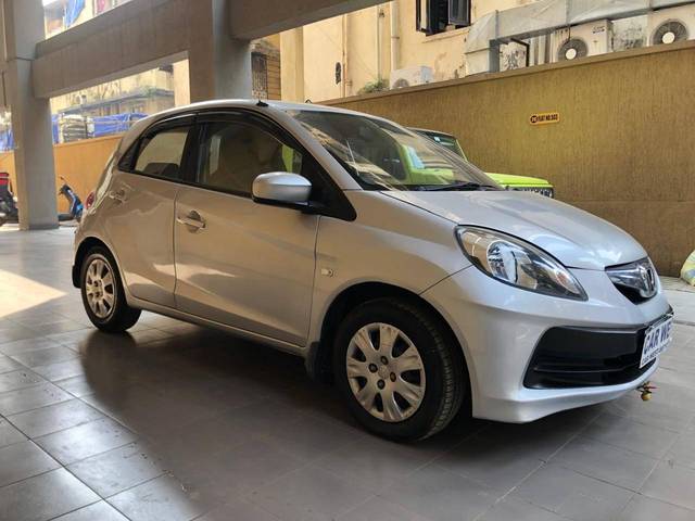 https://images10.gaadi.com/usedcar_image/4323890/original/processed_4048d135f65a39afb7945f4bd181d17c.jpg?imwidth=6400