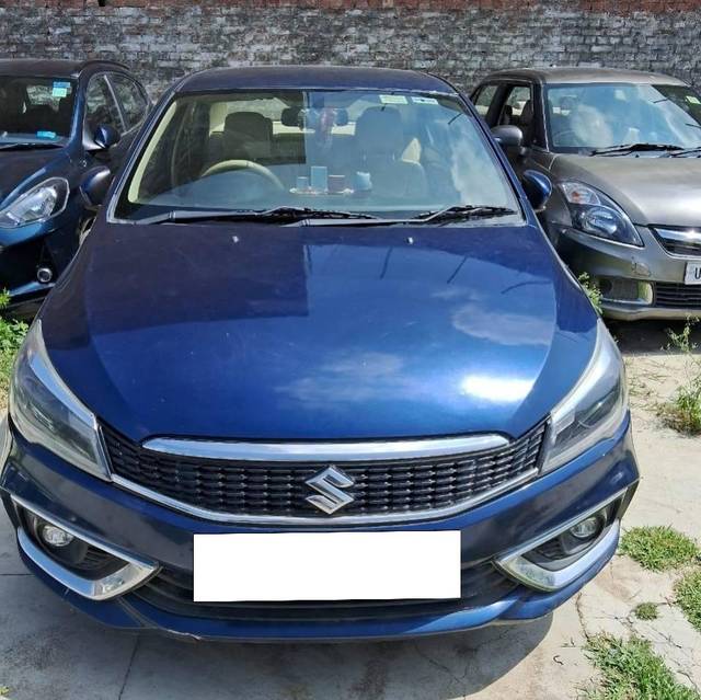 https://images10.gaadi.com/usedcar_image/4323919/original/processed_7a25c9fe35e5013f97c590773b5c7694.jpg?imwidth=6400