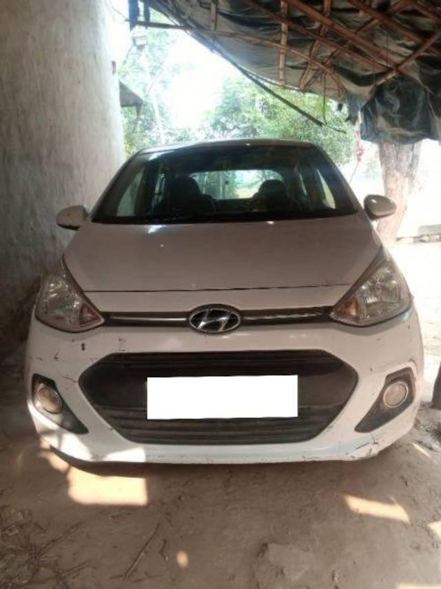 https://images10.gaadi.com/usedcar_image/4323966/original/processed_a3149d24-53db-45b8-8e85-59fbee1d70e3.jpg?imwidth=6400