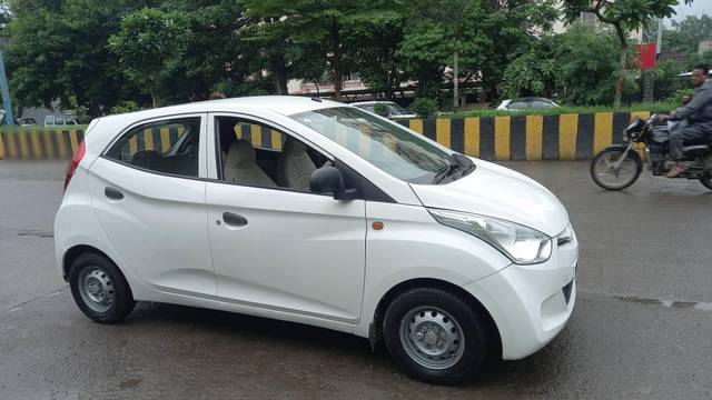 https://images10.gaadi.com/usedcar_image/4323982/original/processed_04d3ef092a494bd98ffdf19a0c9a17fd.jpg?imwidth=6400