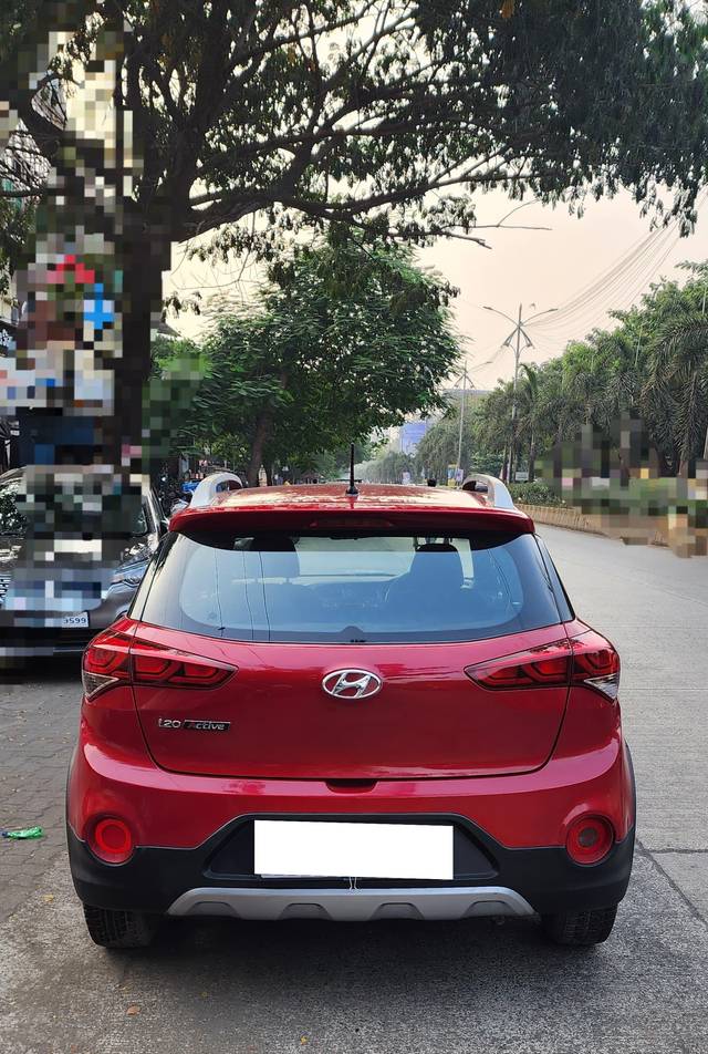 https://images10.gaadi.com/usedcar_image/4323986/original/processed_34e1ecdebe1c07006241c35cbcc3ab0c.jpg?imwidth=6402