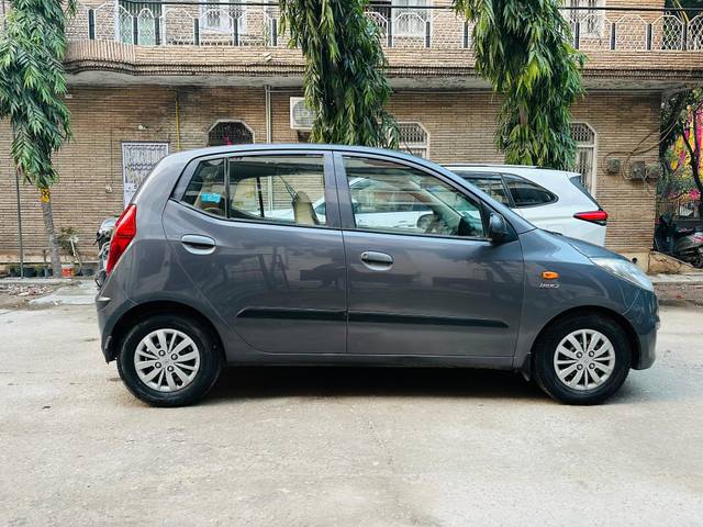 https://images10.gaadi.com/usedcar_image/4324052/original/processed_e9d300382ed5e9b13c67e4a7639383a8.jpg?imwidth=6401