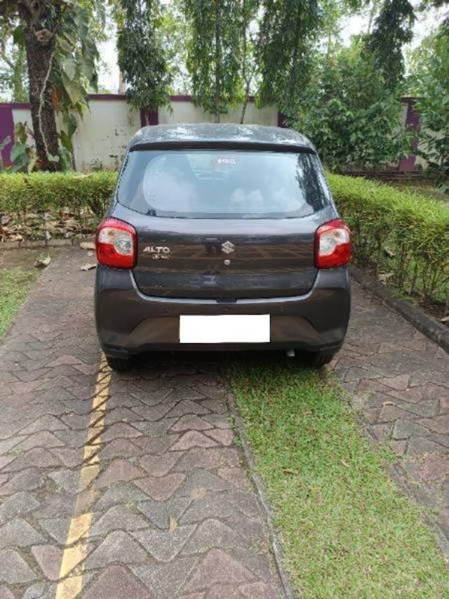 https://images10.gaadi.com/usedcar_image/4324091/original/processed_df7555aa-d4b9-45f4-ba03-a9164fba7dbc.jpg?imwidth=6402