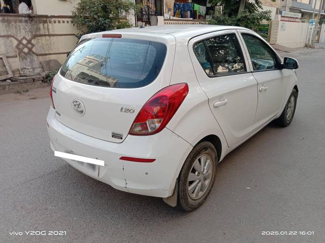 https://images10.gaadi.com/usedcar_image/4324155/original/processed_d55040e7984bc6d8e1129792f46cbd19.jpg?imwidth=6401