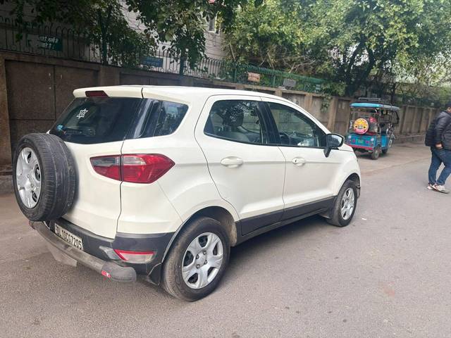 https://images10.gaadi.com/usedcar_image/4324215/original/processed_b5095476935435e57327b44728567e12.jpg?imwidth=6402