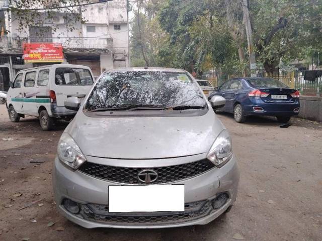 https://images10.gaadi.com/usedcar_image/4324252/original/8719ec449dad7bd6d5a96896c941f7d6.jpg?imwidth=6400