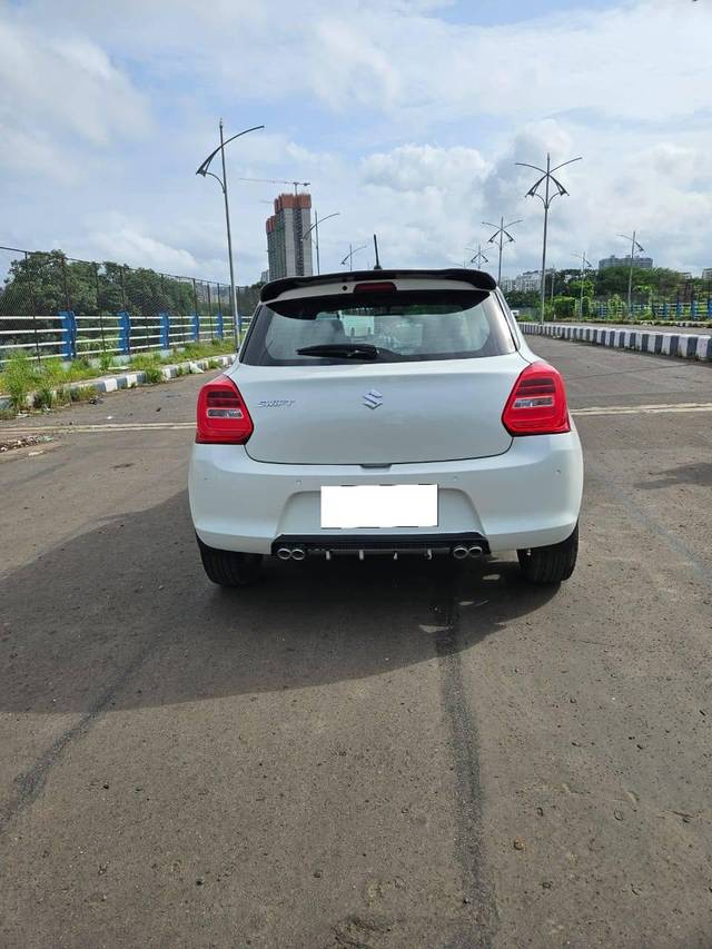 https://images10.gaadi.com/usedcar_image/4324267/original/processed_d7dbf26992aadcf6b98c756bd76bc8ed.jpg?imwidth=6402