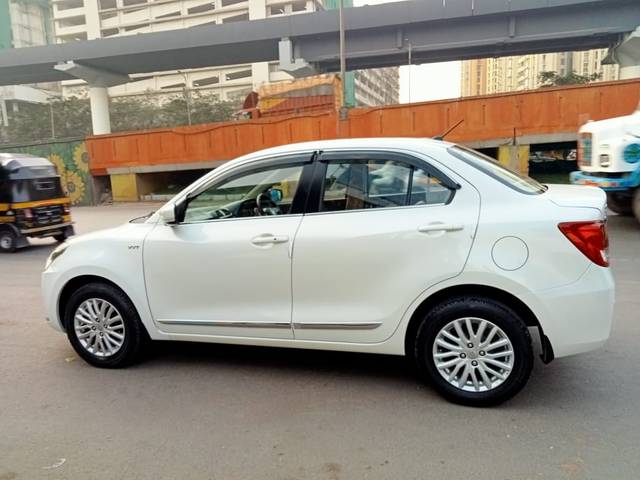 https://images10.gaadi.com/usedcar_image/4324299/original/b905007fe6f8993755e4cafe0659ff3d.jpg?imwidth=6402