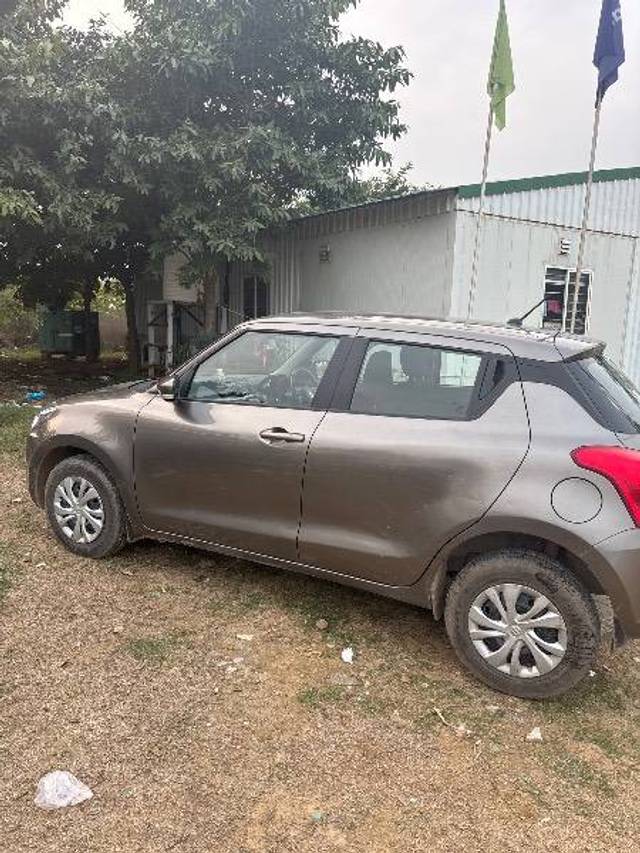 https://images10.gaadi.com/usedcar_image/4324325/original/ddaefa329a06a0680748dae2bc8f2399.jpg?imwidth=6402