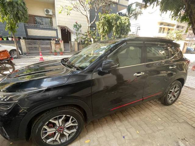 https://images10.gaadi.com/usedcar_image/4324328/original/07d5856695e6d3a6f03caa0c95765e8f.jpg?imwidth=6402