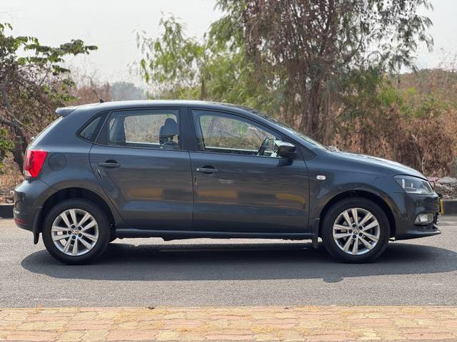 https://images10.gaadi.com/usedcar_image/4324340/original/69f99a354aea00fc08921cb133085649.jpg?imwidth=6401