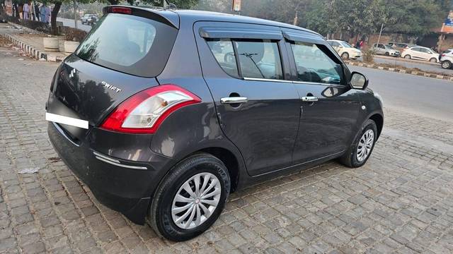 https://images10.gaadi.com/usedcar_image/4324354/original/processed_3b5a295082e078e8e669a7d65a975050.jpg?imwidth=6402