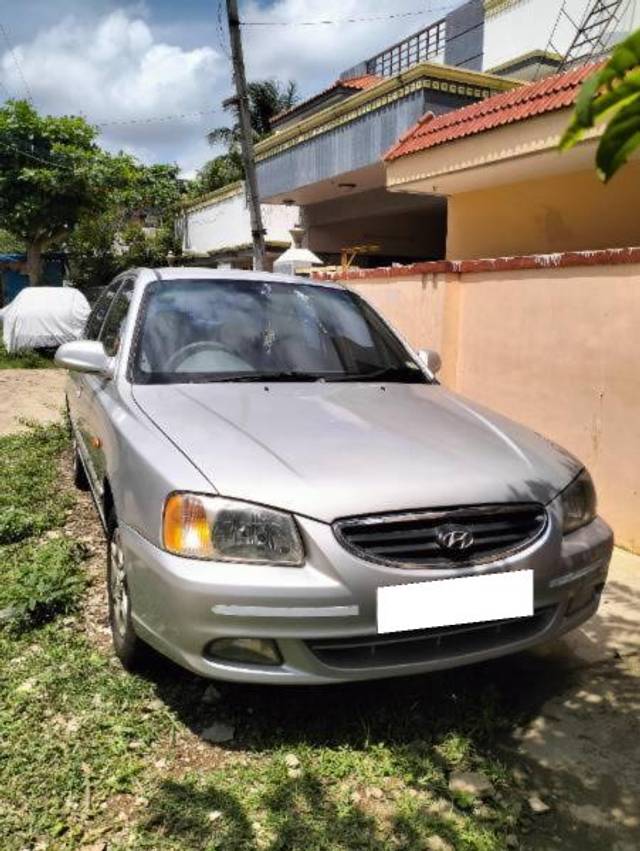 https://images10.gaadi.com/usedcar_image/4324412/original/processed_b698f9c8-1cfb-447f-a238-fe861b3cbf40.jpg?imwidth=6402