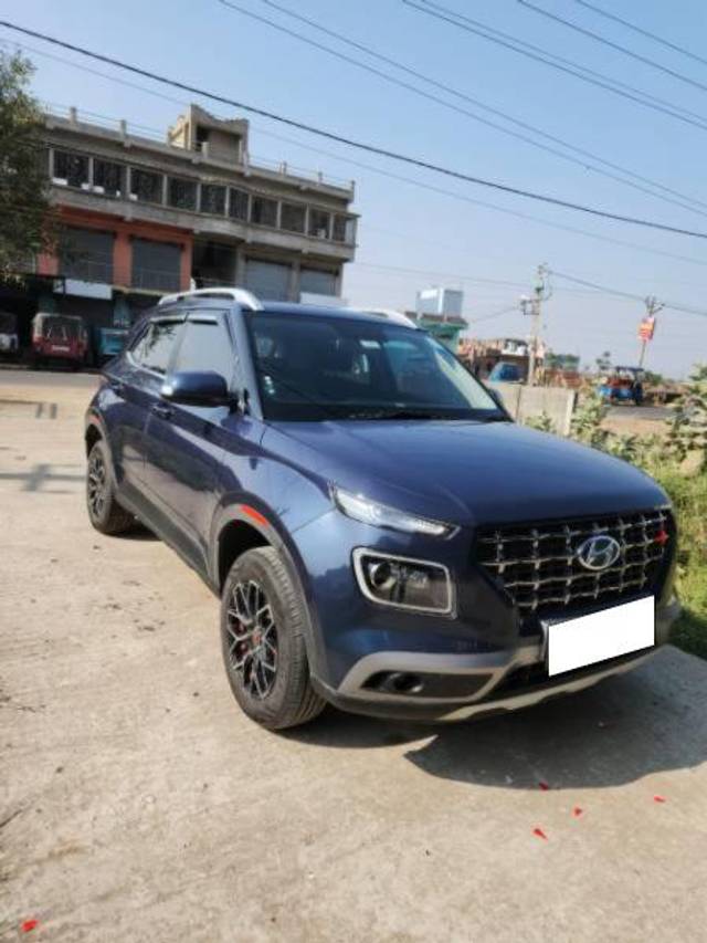 https://images10.gaadi.com/usedcar_image/4324438/original/processed_b38b00d2-b877-4a43-9a14-e62e4a0dbd49.jpg?imwidth=6400