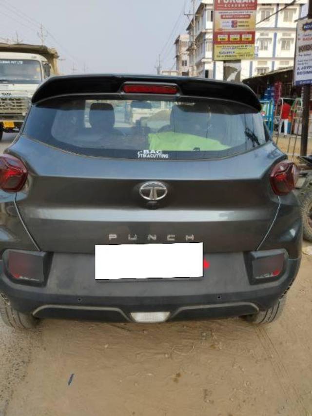 https://images10.gaadi.com/usedcar_image/4324463/original/processed_fa236bd9-4d7e-473d-8ae7-ac7899af3900.jpg?imwidth=6400