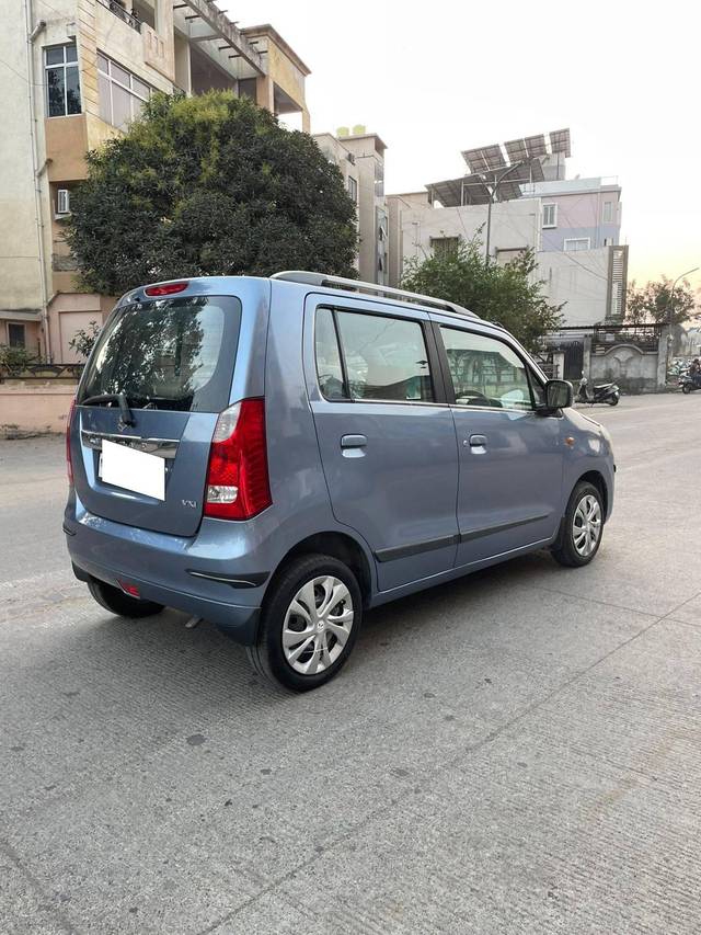 https://images10.gaadi.com/usedcar_image/4324487/original/processed_6aba6844289f64c076d5aa0cbeb56b79.jpg?imwidth=6401