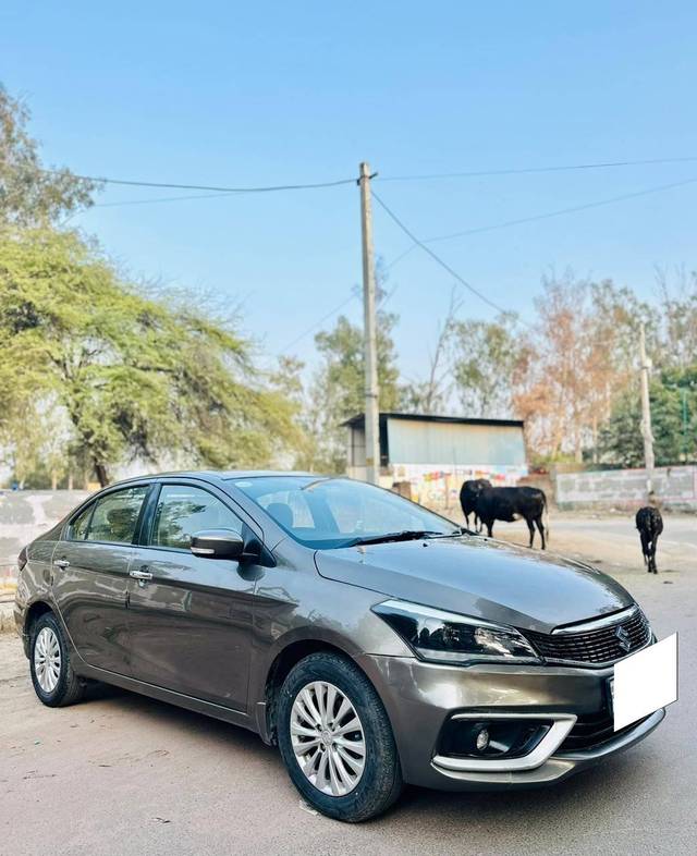 https://images10.gaadi.com/usedcar_image/4324661/original/processed_7149f48ca2f4dc8ff62ec5417a749ca1.jpg?imwidth=6400