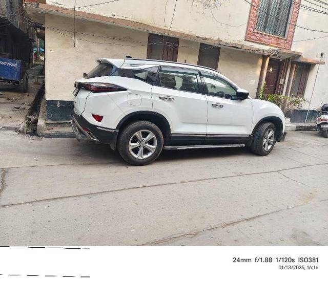 https://images10.gaadi.com/usedcar_image/4324967/original/2a4c8bcbbc365ca04064cb80804e7ea3.jpeg?imwidth=6402