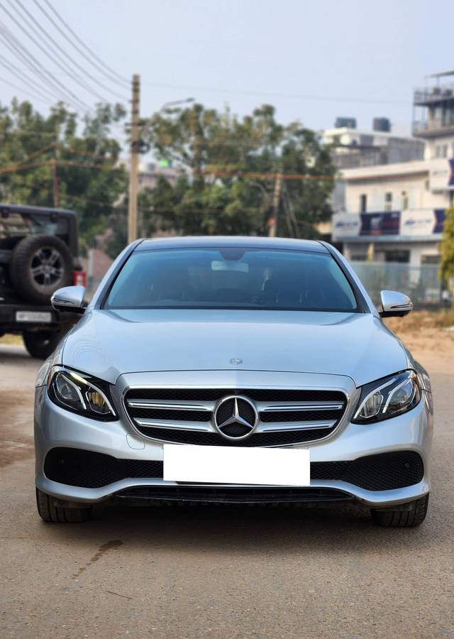 https://images10.gaadi.com/usedcar_image/4325088/original/processed_f0a4d1c7870a67bd4a5bb761c4fb89c2.jpeg?imwidth=6400