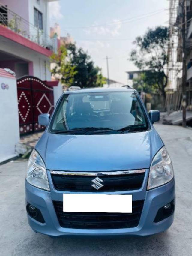 https://images10.gaadi.com/usedcar_image/4325093/original/processed_aadda4fd-c2eb-4f7e-9af1-584df340951c.jpg?imwidth=6400