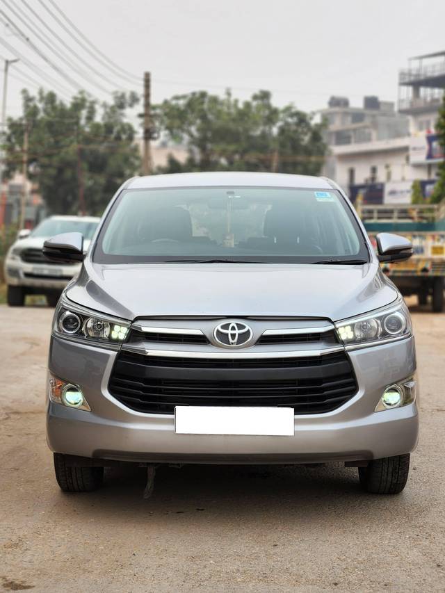 https://images10.gaadi.com/usedcar_image/4325122/original/processed_0f1e9ae5910e3d437ab774ab7e757b62.jpeg?imwidth=6400