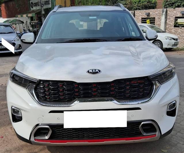 https://images10.gaadi.com/usedcar_image/4325123/original/processed_5c6b1b33ffd534deb02e802e03fd4332.jpg?imwidth=6400