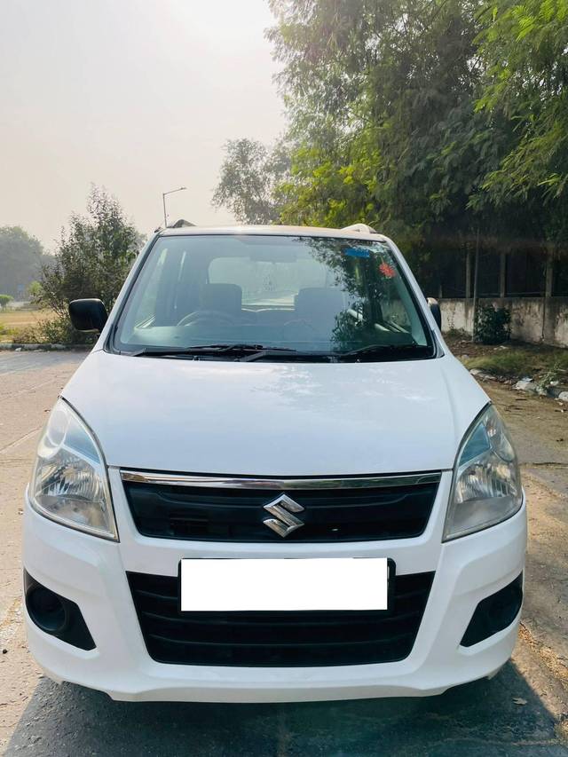 https://images10.gaadi.com/usedcar_image/4325242/original/processed_88399cf038855a3d308a4119541ee6a0.jpg?imwidth=6400