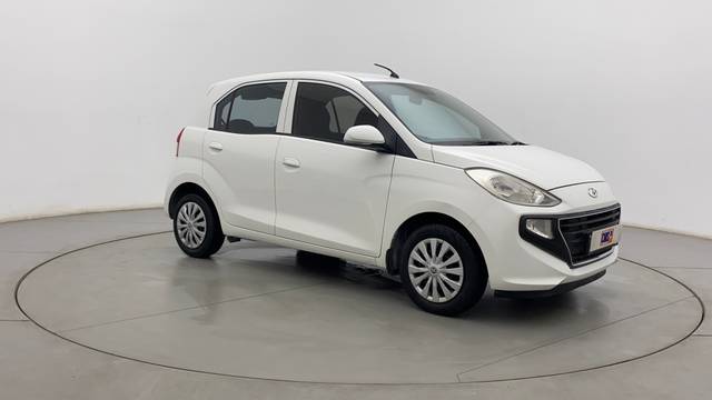 https://images10.gaadi.com/usedcar_image/4325377/original/f0a71b83731b36740aa54538a397a993.jpg?imwidth=6400