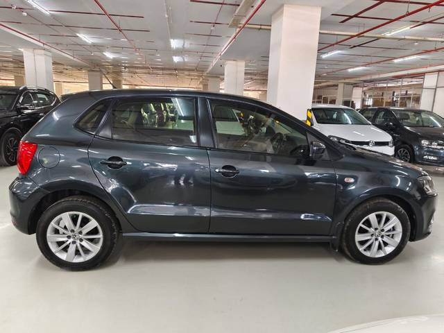 https://images10.gaadi.com/usedcar_image/4325421/original/1b1cf4f83d20b48f8b1b6be829af7abe.jpg?imwidth=6401