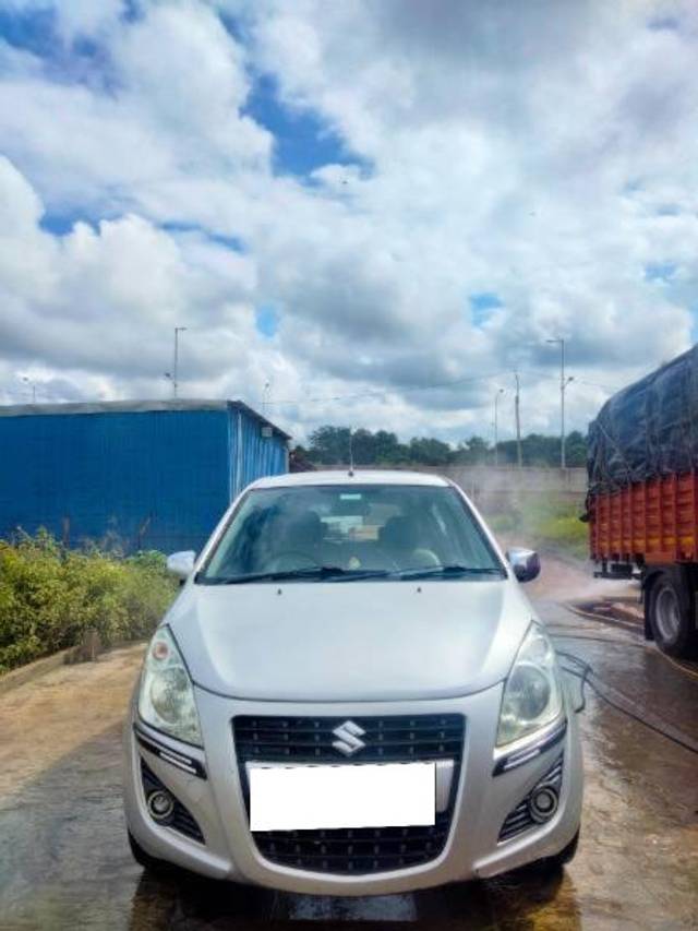 https://images10.gaadi.com/usedcar_image/4325447/original/processed_338db3f8-d627-409d-b6ed-71690e73c3c0.jpg?imwidth=6402