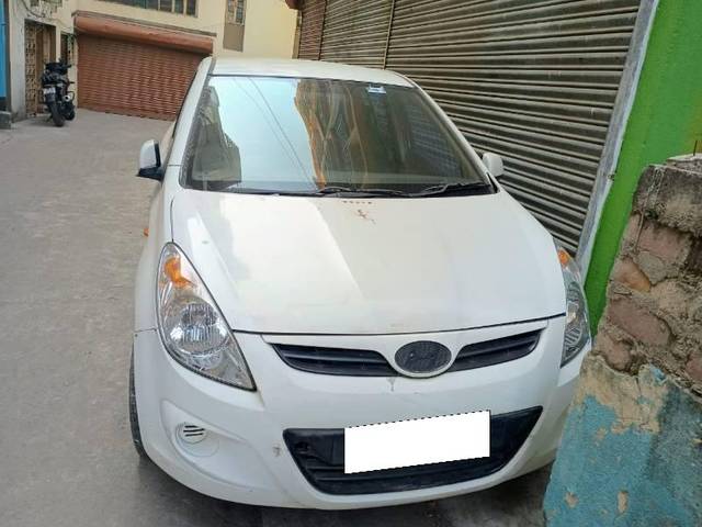 https://images10.gaadi.com/usedcar_image/4325520/original/processed_a94f9ded-e82b-421e-ad84-5c77449778c1.jpeg?imwidth=6400