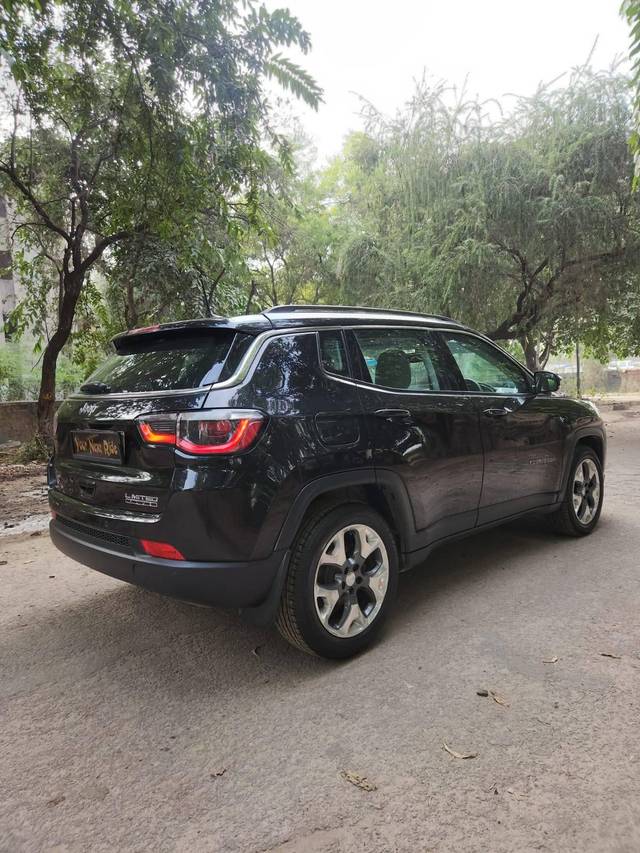 https://images10.gaadi.com/usedcar_image/4325555/original/processed_ced3a2fa997b2461913449115d49a333.jpg?imwidth=6402