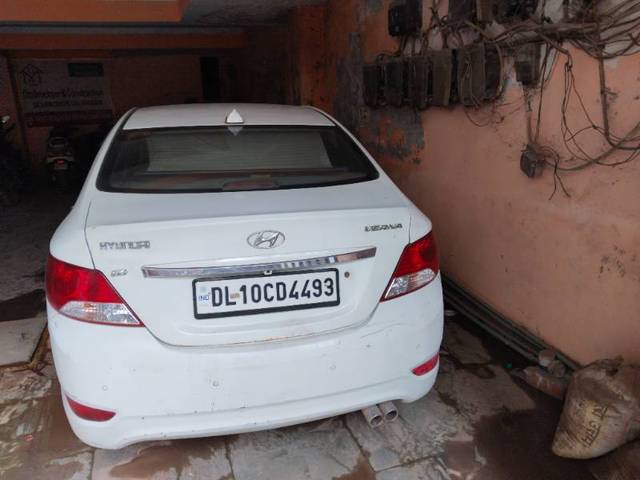 https://images10.gaadi.com/usedcar_image/4325573/original/067fd8d449b044aea03d24677de45508.jpg?imwidth=6401