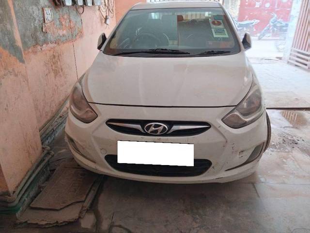 https://images10.gaadi.com/usedcar_image/4325573/original/4f6c328cc3a55a35ce97238e79b21e18.jpg?imwidth=6400