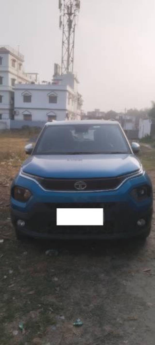 https://images10.gaadi.com/usedcar_image/4325581/original/processed_2ae87ed3-50bb-4c72-852c-5cc57f0c89da.jpg?imwidth=6400