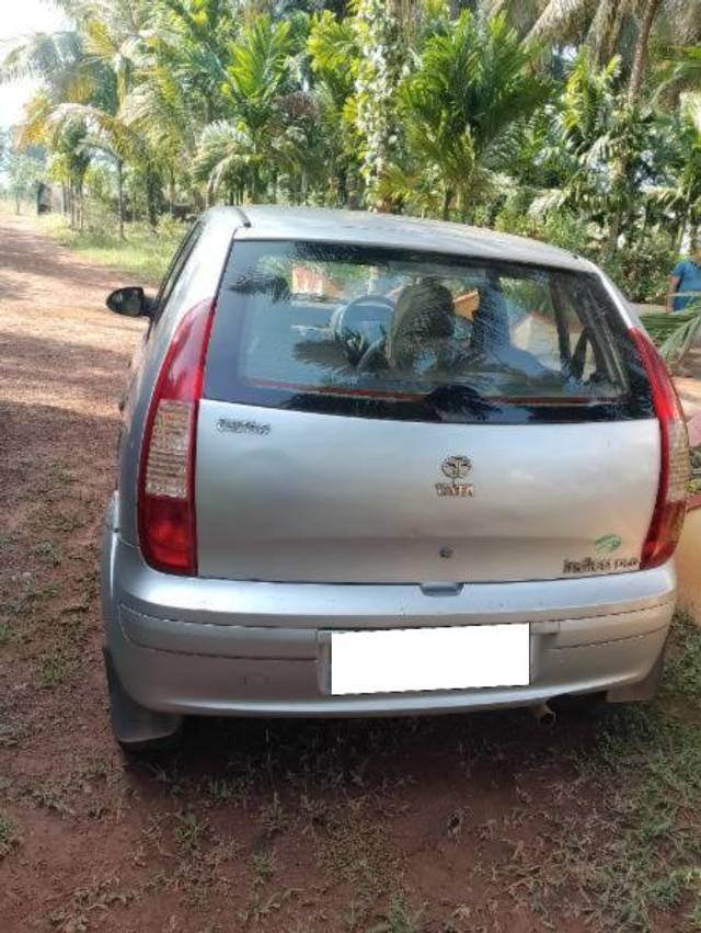 https://images10.gaadi.com/usedcar_image/4325618/original/processed_2803cb31-74ef-4aa9-9ee1-bb38a6f94e75.jpg?imwidth=6401