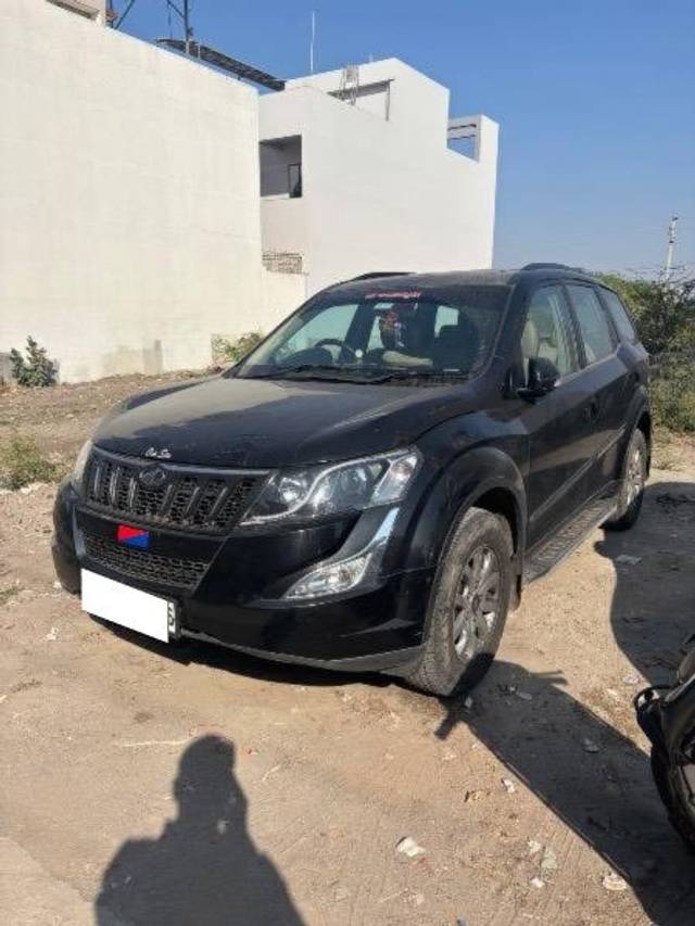 https://images10.gaadi.com/usedcar_image/4325657/original/processed_e7677b5f-5ec7-4b2d-b916-5ed4a6f55721.jpeg?imwidth=6400