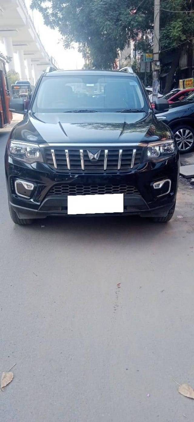 https://images10.gaadi.com/usedcar_image/4325704/original/processed_c043d96d28c84004170c845911b1e2fb.jpg?imwidth=6400