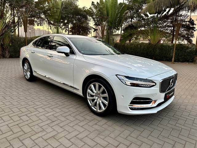 https://images10.gaadi.com/usedcar_image/4325762/original/processed_eb57d2c9ecb34f0e72fd8b6dc52f5d3e.jpg?imwidth=6400