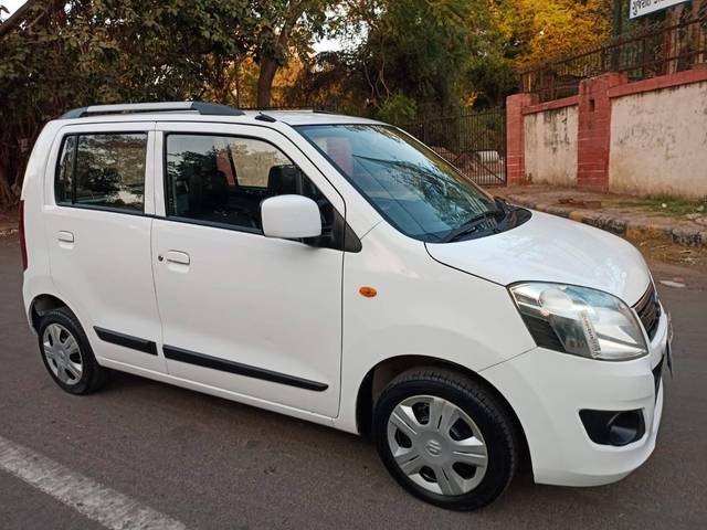 https://images10.gaadi.com/usedcar_image/4325763/original/processed_bcf0528907d920694200efc10a118a5d.jpg?imwidth=6400