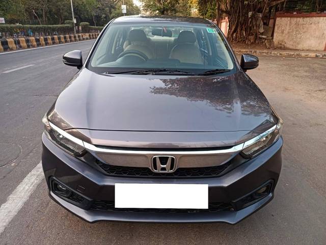 https://images10.gaadi.com/usedcar_image/4325770/original/processed_d06c1a3cc7e902dc631922ba53ec7b5d.jpg?imwidth=6400